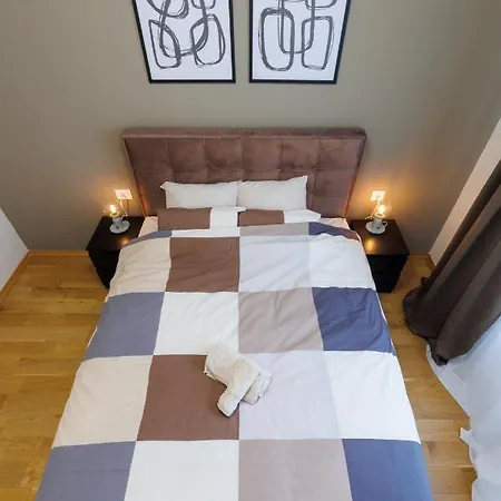 Black & White Apartment