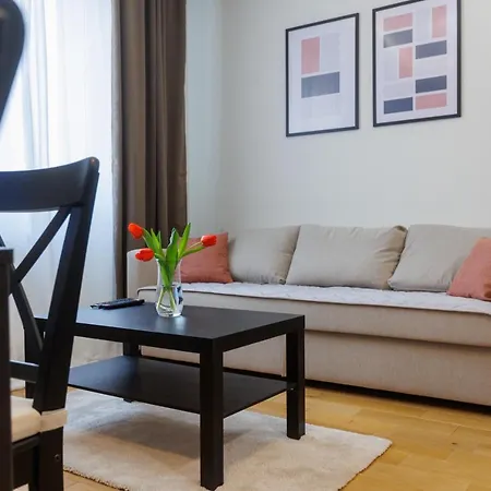 Black & White Apartment Subotica